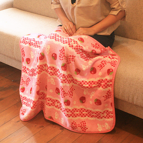 Strawberry blanket online